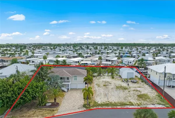 Fort Myers Beach, FL 33931,17801/811 Rebecca AVE