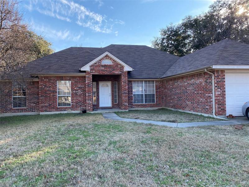 2305 Warwick Court, Bedford, TX 76022