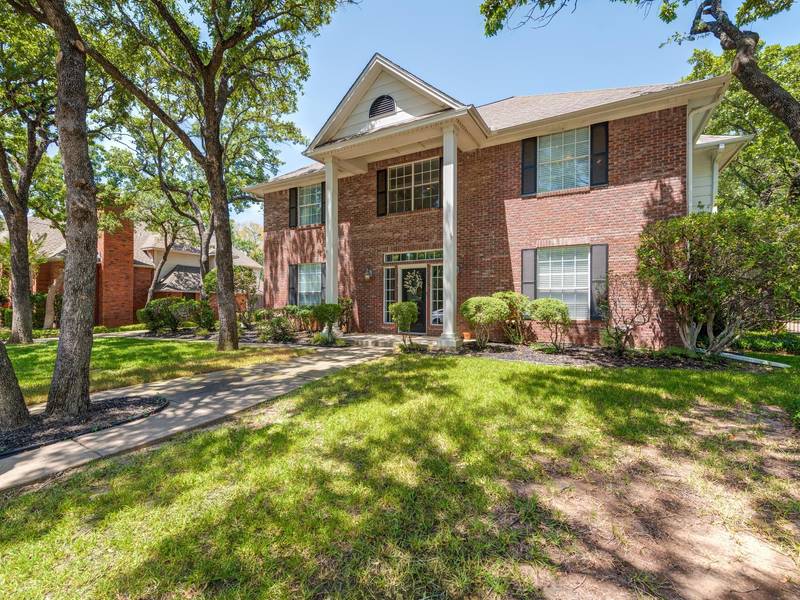 1217 Briar Drive, Bedford, TX 76022