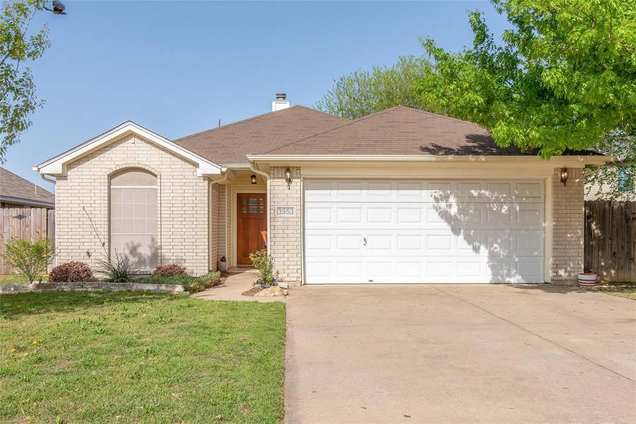 3553 Tommy Watkins Drive, Haltom City, TX 76117