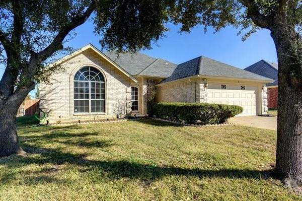 4812 Tee Drive, Haltom City, TX 76117