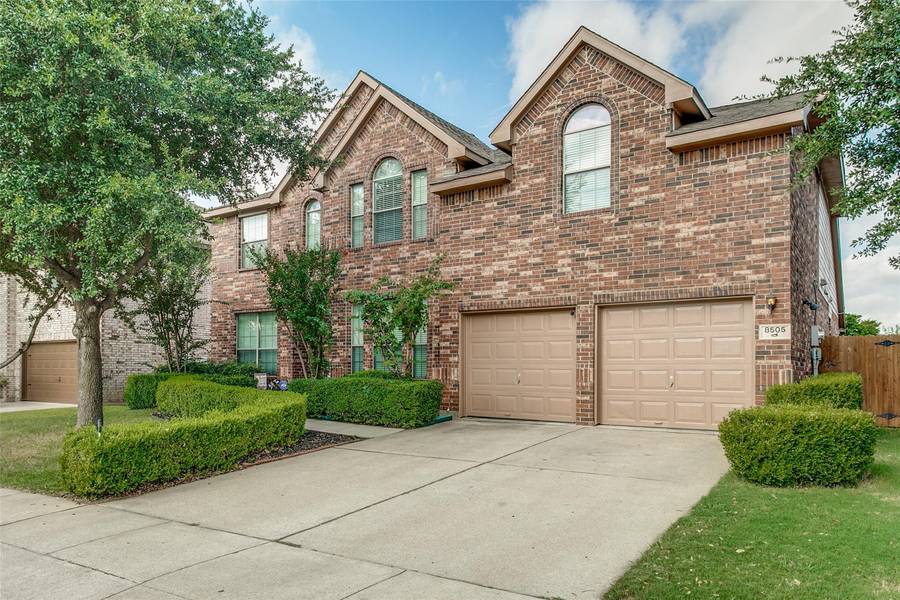 8505 Tribute Lane, Fort Worth, TX 76131