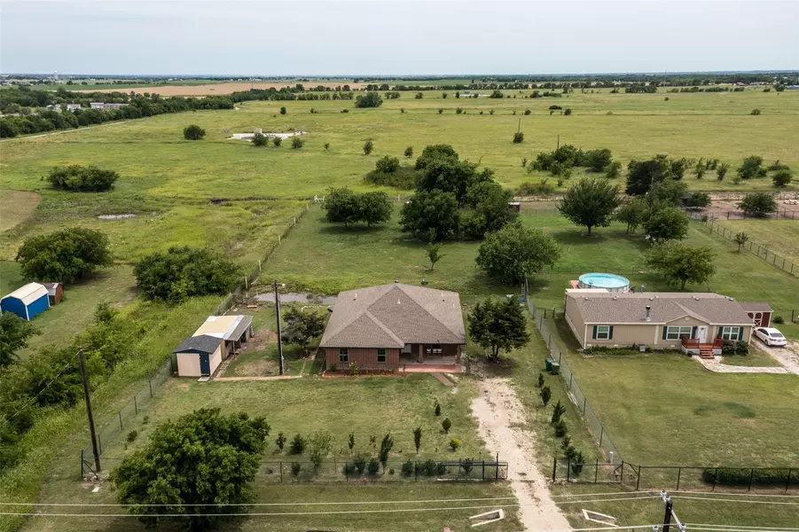 11557 Old Stoney Road, Ponder, TX 76259