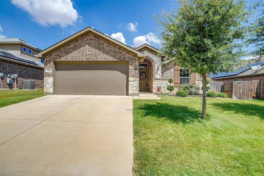 505 Peach Lane, Burleson, TX 76028