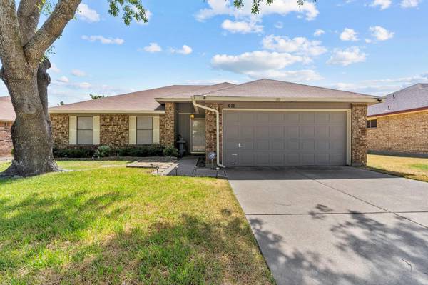 611 Pickard Drive, Cedar Hill, TX 75104