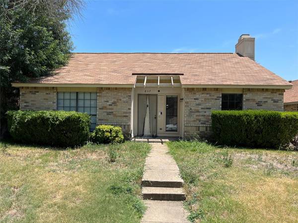 857 Bailey Drive, Cedar Hill, TX 75104