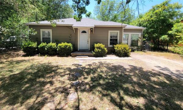 9209 Oels Street, White Settlement, TX 76108