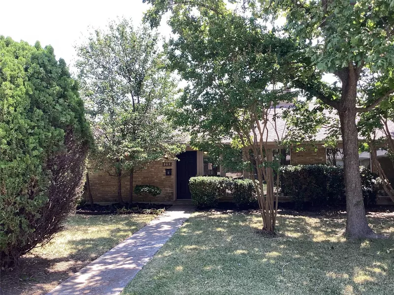 305 Candlewood Place, Richardson, TX 75081