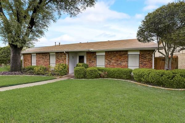 1962 Rambling Ridge Lane, Carrollton, TX 75007