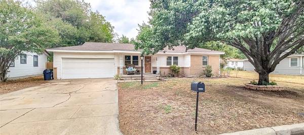 740 Betty Lane, Hurst, TX 76053