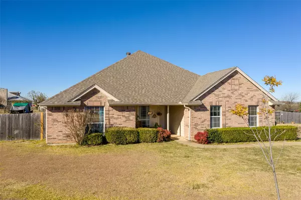 7124 Porterhouse Road, Crowley, TX 76036