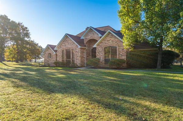 Burleson, TX 76028,1015 Summit Drive