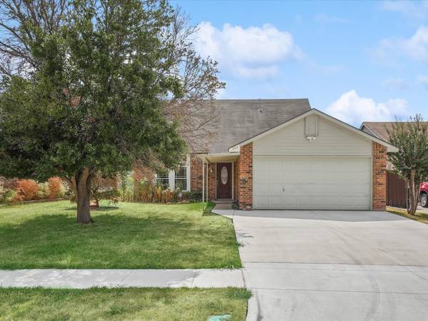 702 Ponderosa Drive, Forney, TX 75126