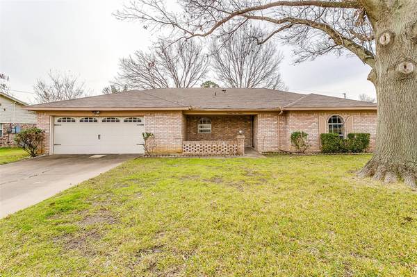 7916 Ulster Drive, North Richland Hills, TX 76180