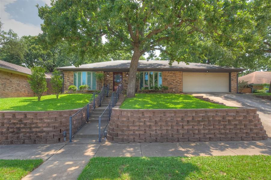 3116 Sugar Street, Bedford, TX 76021