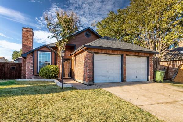 315 Ironbark Drive, Arlington, TX 76018