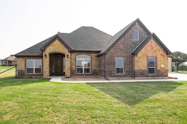 241 Etta Lane, Springtown, TX 76082