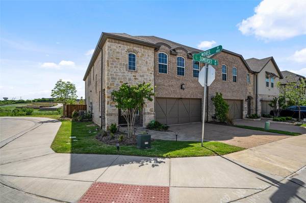 201 Somerset Drive, Lewisville, TX 75056