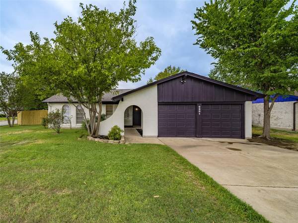 6801 Richardson Drive, Watauga, TX 76148