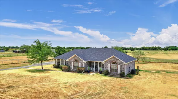 914 Leo Andrews Road, Whitesboro, TX 76273