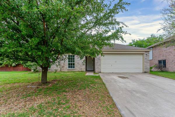 2538 Stresa Lane, Grand Prairie, TX 75052