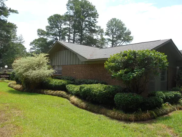 Springhill, LA 71075,400 NE 10th Street