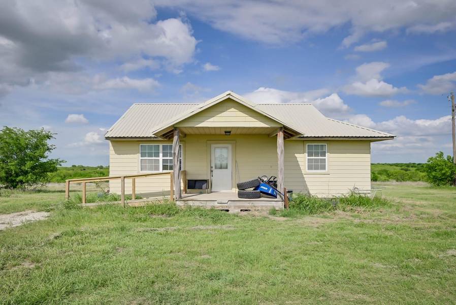 10042 NW County Road 4350, Frost, TX 76641