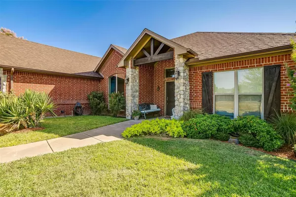 Burleson, TX 76028,2505 Trail Tree Court