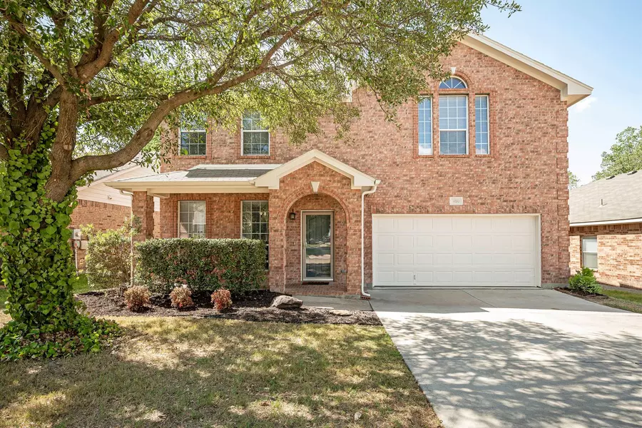 6072 Beachview Lane, Fort Worth, TX 76179