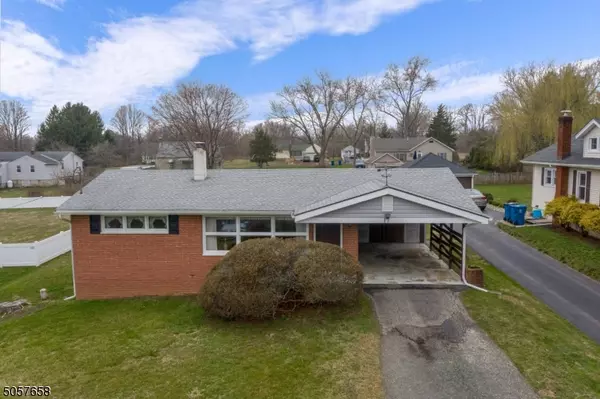 17 Broad St, Readington Twp., NJ 08887