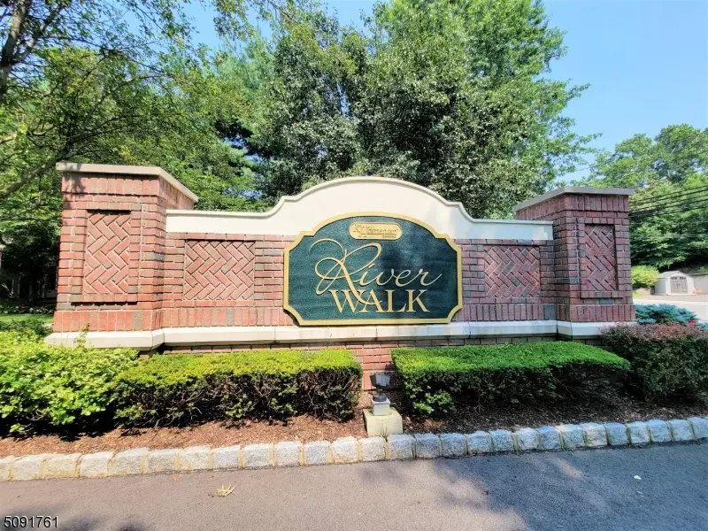 Clifton City, NJ 07014,165 Riverwalk Way #165