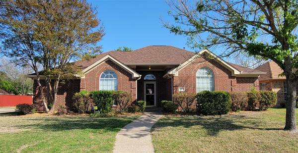 2612 Creek Crossing Road, Mesquite, TX 75181