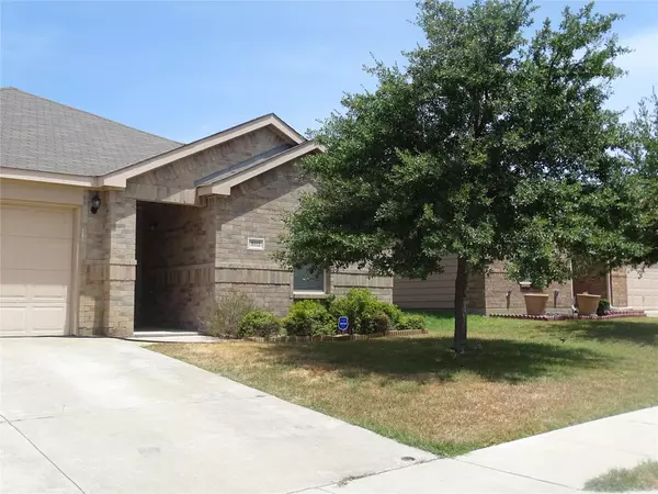 5112 Glen Eden Drive, Fort Worth, TX 76119