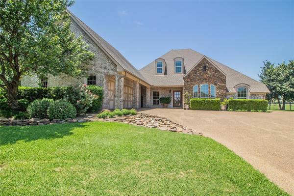 2803 Saint Andrews Circle, Ennis, TX 75119