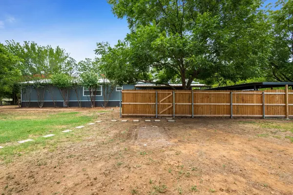 Alvarado, TX 76009,120 Donna Street