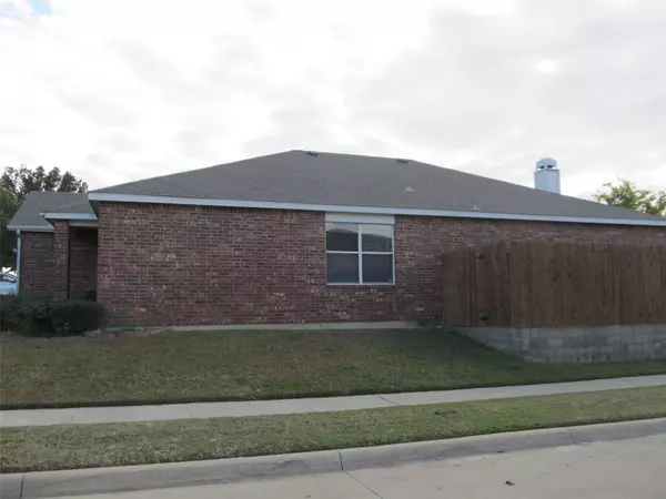 Fort Worth, TX 76040,12800 Honey Locust Circle