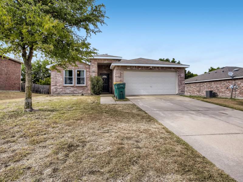 1216 Mcmillan Drive, Cedar Hill, TX 75104