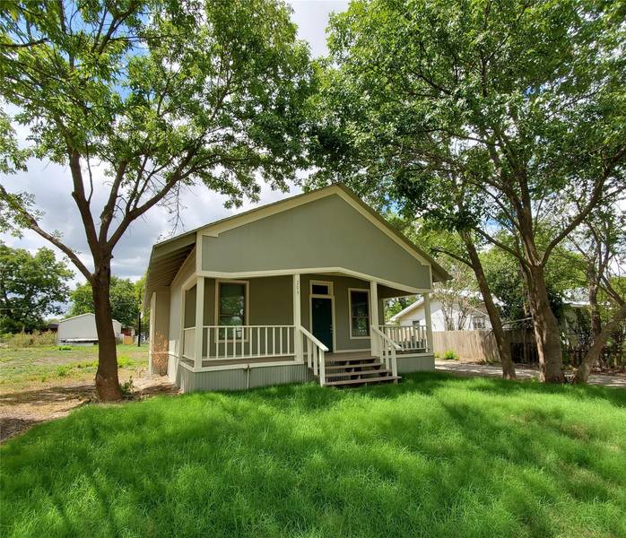 209 N Third Street, Celeste, TX 75423