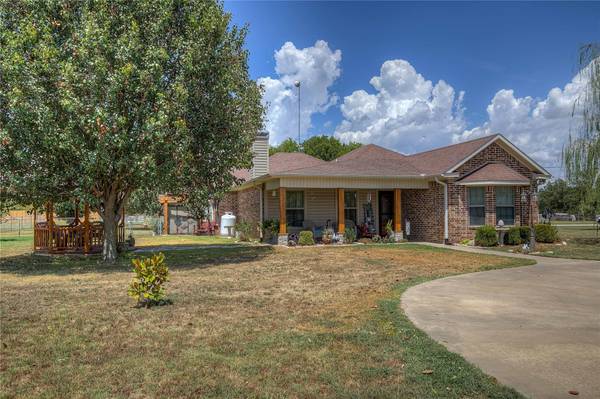 209 Spring Creek Circle, Sulphur Springs, TX 75482