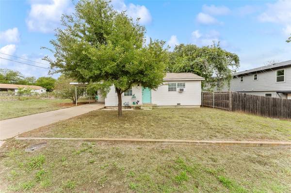 1365 W Groesbeck Street, Stephenville, TX 76401