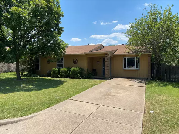 606 Circleview Drive, Mansfield, TX 76063