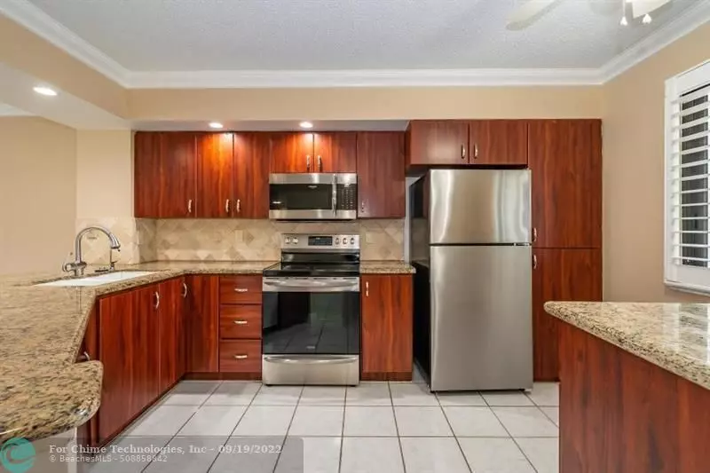 2221 Cypress Island Dr  #101, Pompano Beach, FL 33069