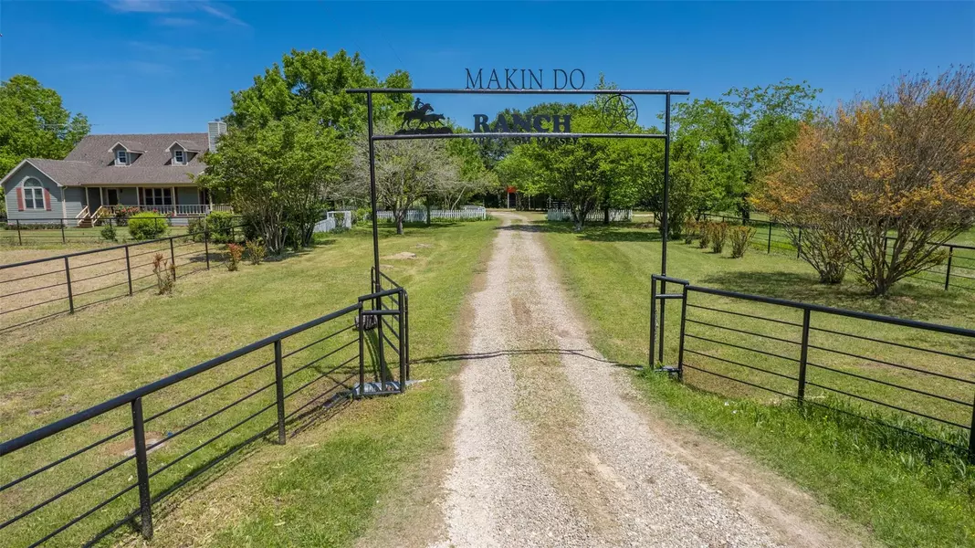 802 County Road 4520, Point, TX 75472