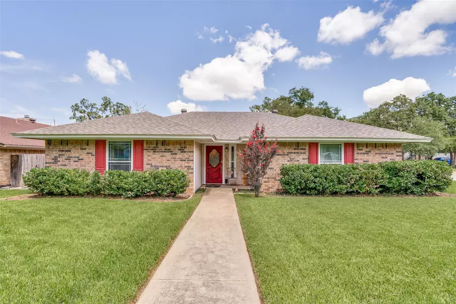 4701 Andalusia Trail, Arlington, TX 76017