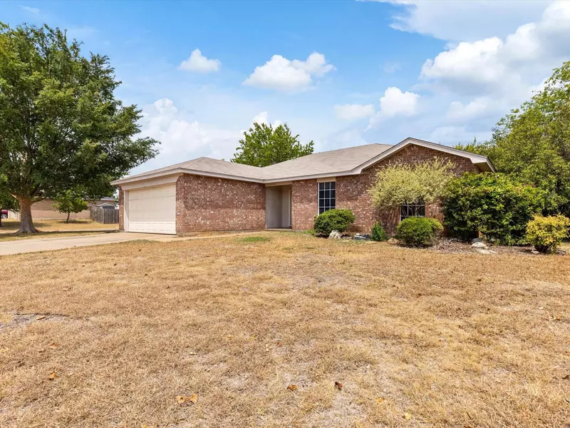 1601 Berry Drive, Cleburne, TX 76033