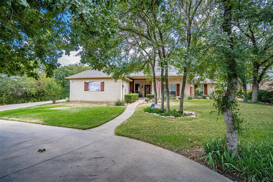 6505 Westover Drive, Granbury, TX 76049