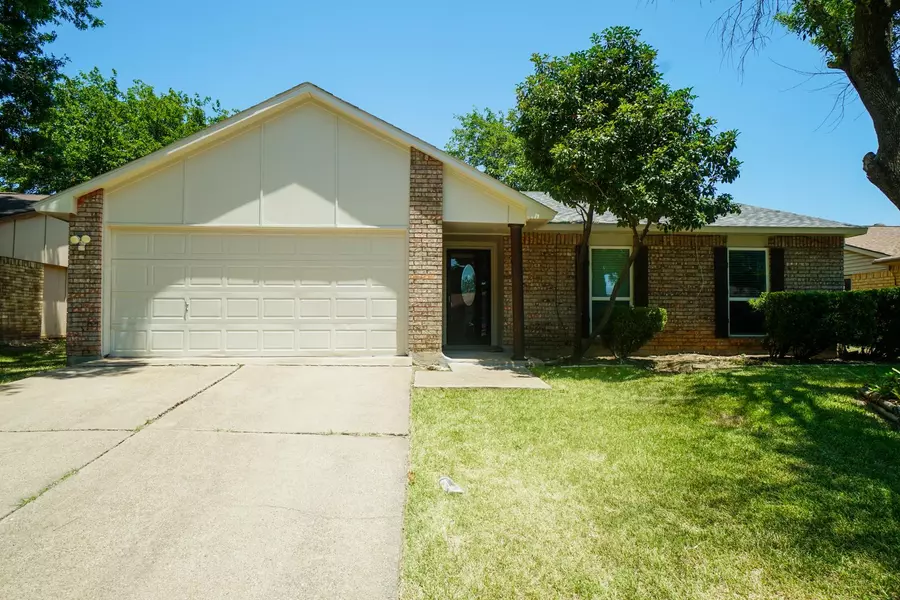 4113 Juneberry Street, Fort Worth, TX 76137