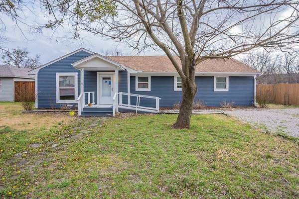 114 Davis Street, Farmersville, TX 75442