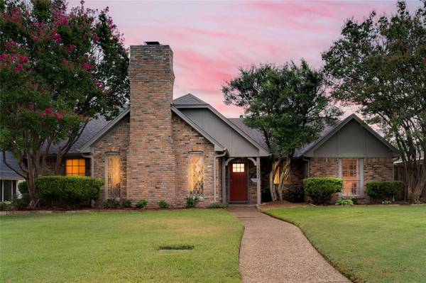 1502 Summertree Court, Richardson, TX 75082