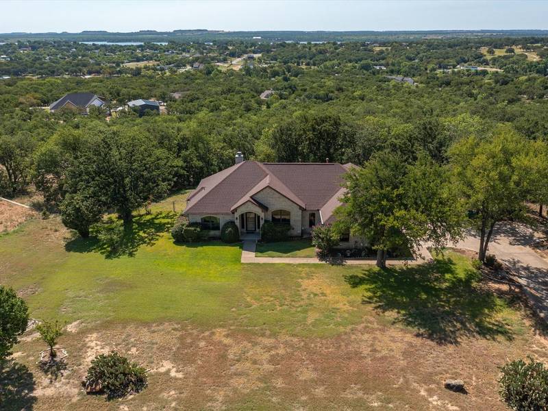 619 Cimmarron Bay Drive, Runaway Bay, TX 76426